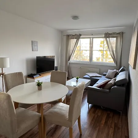 Апартаменти Smarte In Schwerin-gartenstadt